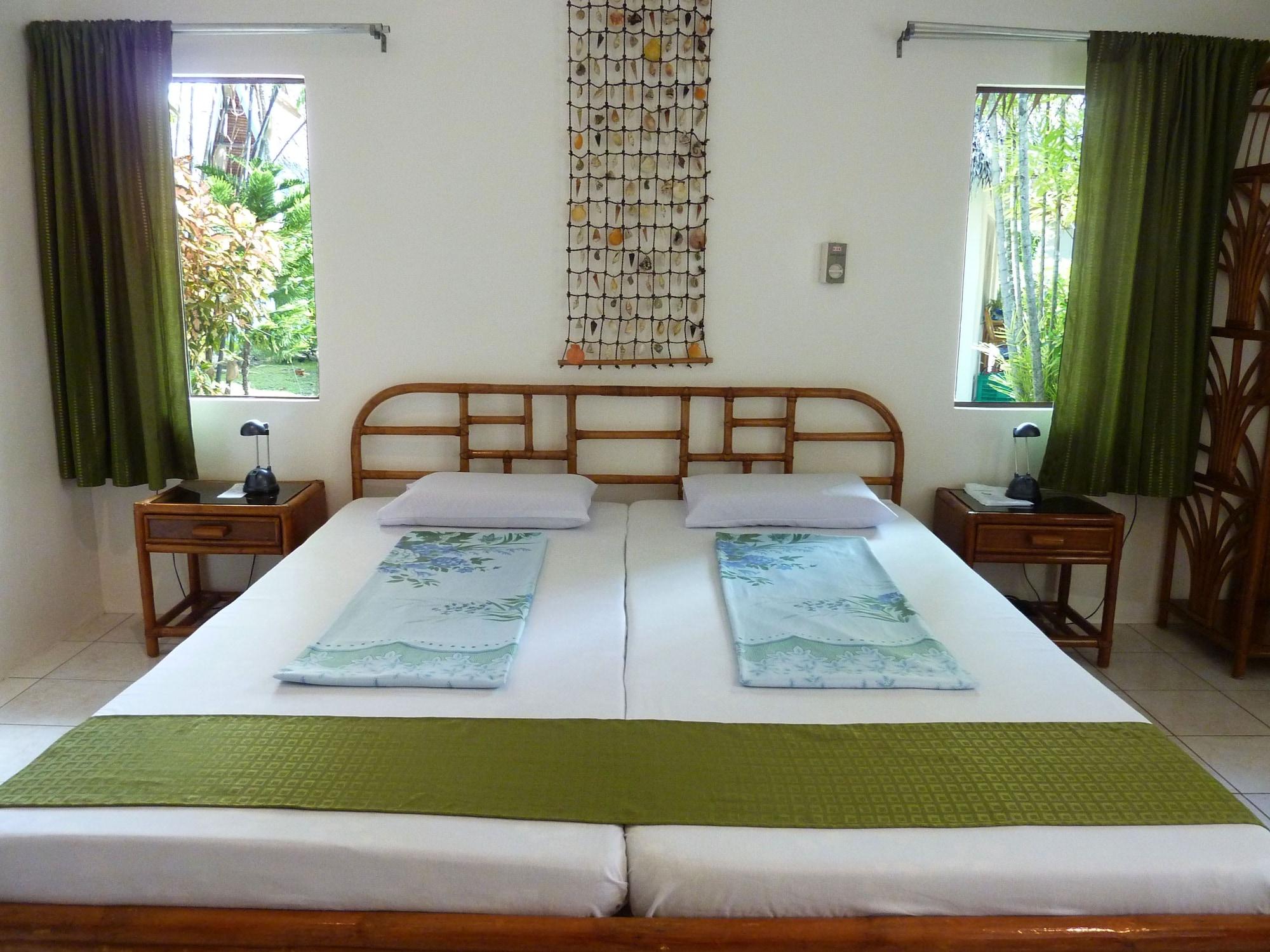 Marcosas Cottages Resort Moalboal Exterior photo