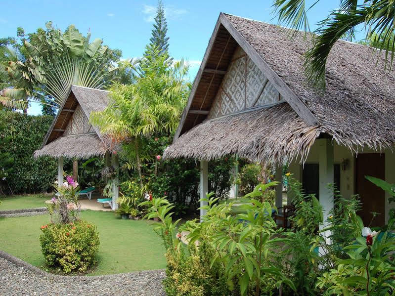 Marcosas Cottages Resort Moalboal Exterior photo